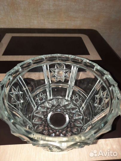 Ваза хрустальная