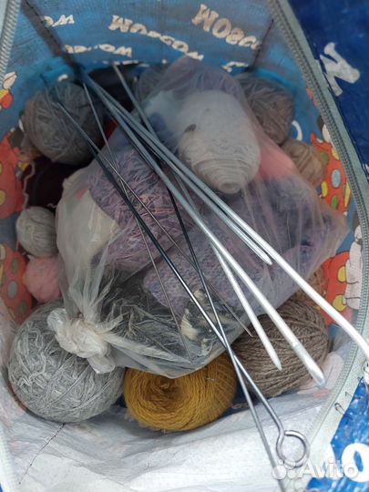 Пряжа и спицы