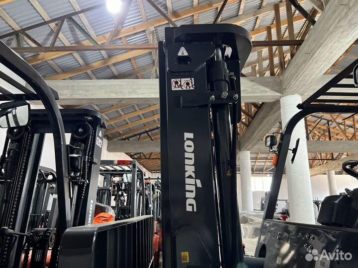Вилочный погрузчик Lonking LG70DT, 2023