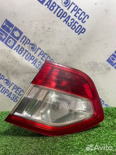 Фонарь задний правый Renault Fluence седан 1.6 K4M