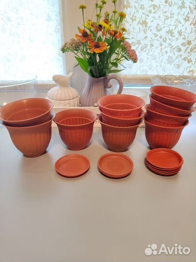 Горшки для цветов бронь