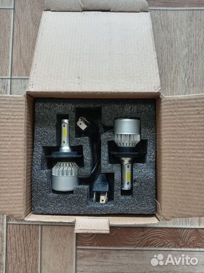 Новый комплект светодиодных ламп H4