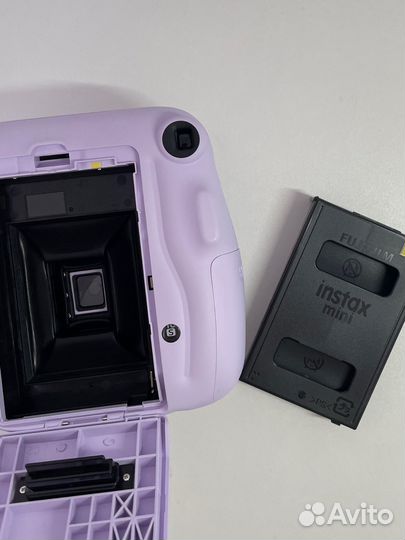 Фотоаппарат instax mini 11