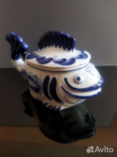 Сказочная рыба фарфор. Гжель