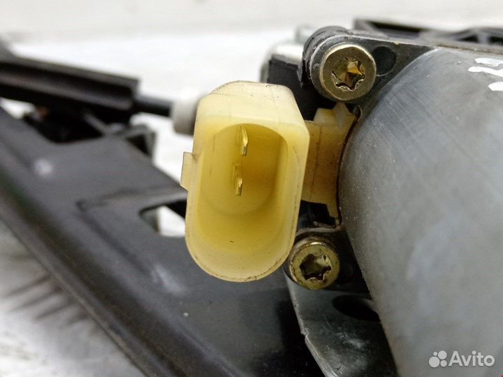 Стеклоподъемник для BMW 3-Series (E46)