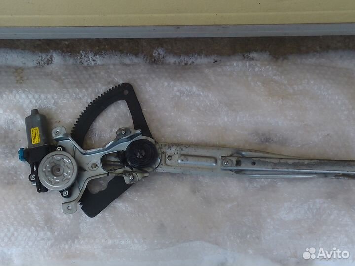Шевроле Реззо стеклоподъемник передней правой дв