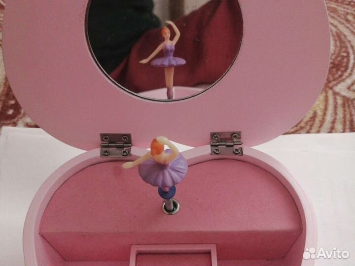 Музыкальная шкатулка с балериной