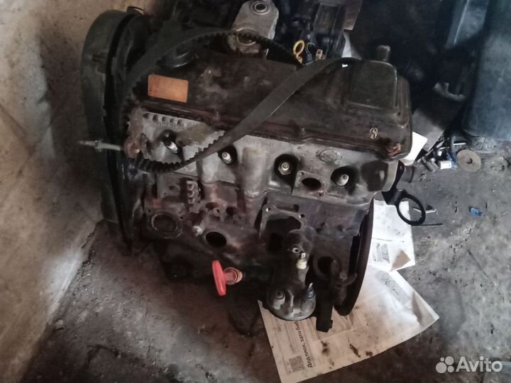 Двигатель на Фольксваген гольф 3.аам 1.8