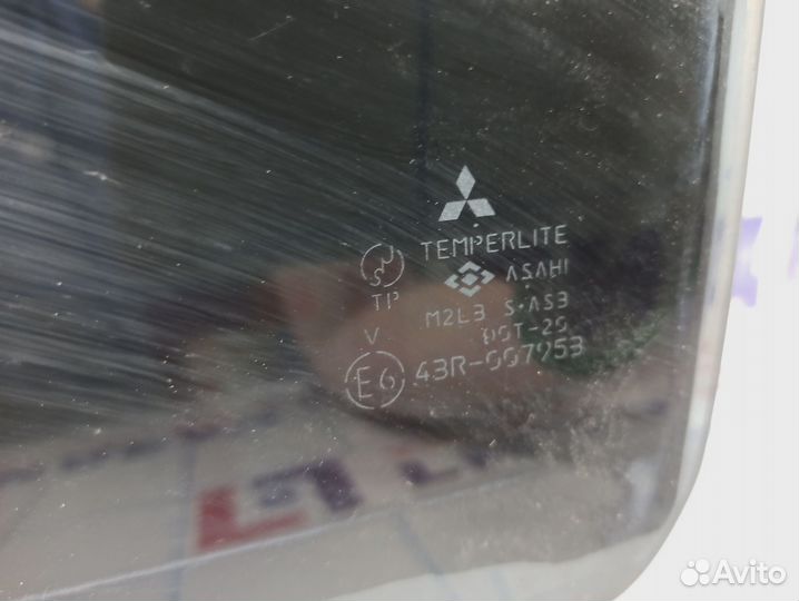 Стекло двери задней левой Mitsubishi Lancer (CS) M