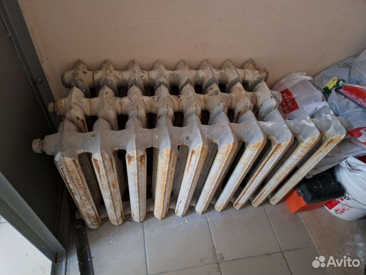 Продам чугунные батареи