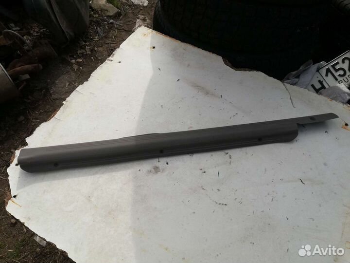 Накладка порога Мазда Демио 1