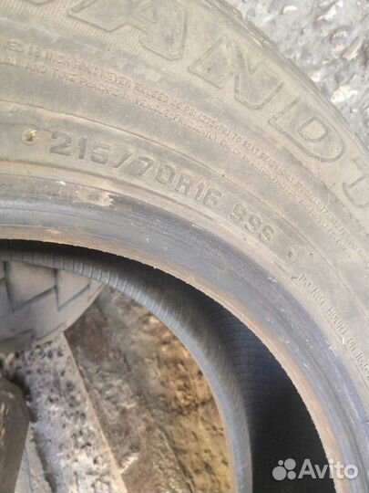 Dunlop Grandtrek PT2 215/70 R16