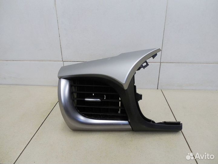 Дефлектор воздушный Hi Lux 2015