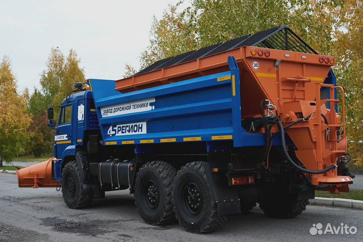 Комбинированная дорожная машина Камаз-43118