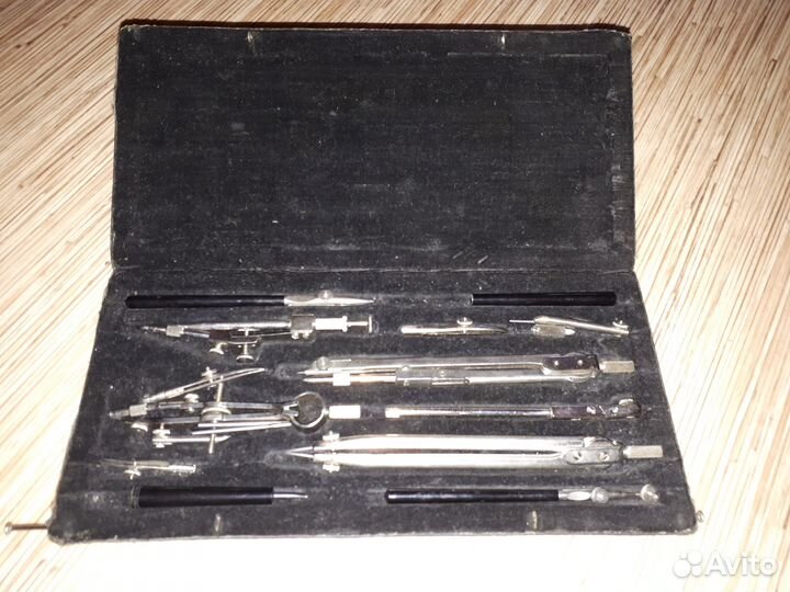 Готовальня