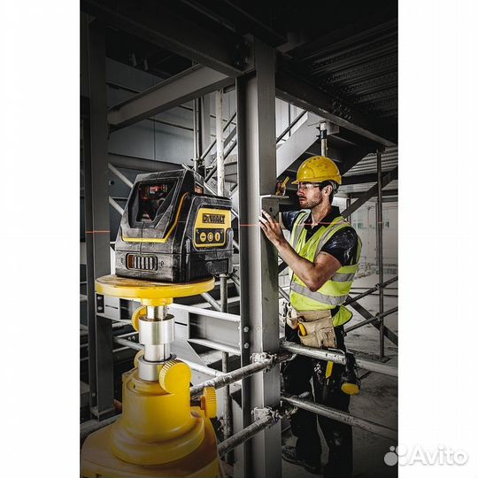 Самовыравнивающийся лазерный уровень dewalt DW0811