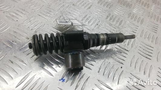 Форсунка дизельная audi A6 C6 (89P08AL01)