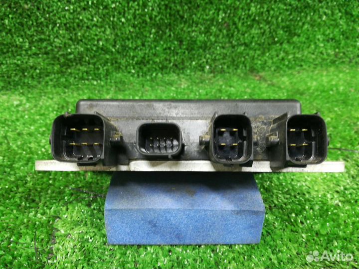 Блок управления форсунками Lexus LS 4 8987150010