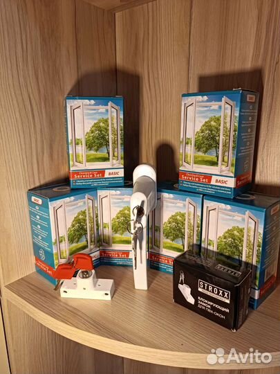 Ручки с замком для пластиковых окон