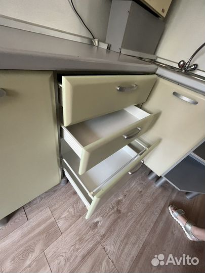 Кухонный гарнитур кухня бу