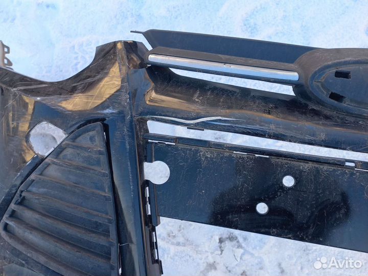 Бампер передний Ford Focus 3