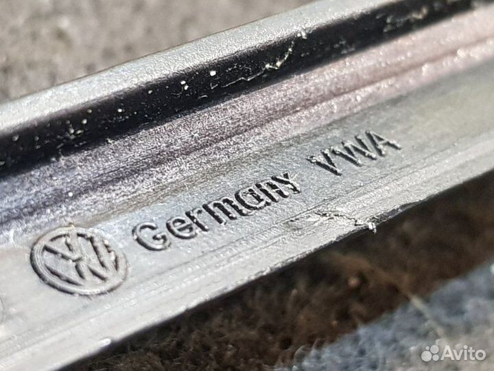 Рамка магнитолы Volkswagen Golf купе BSE 1.6 2009