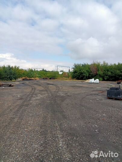 Услуга по перевалке и хранению грузов