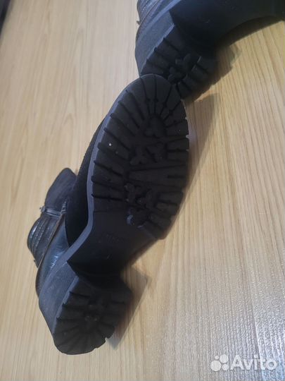 Сапожки женские