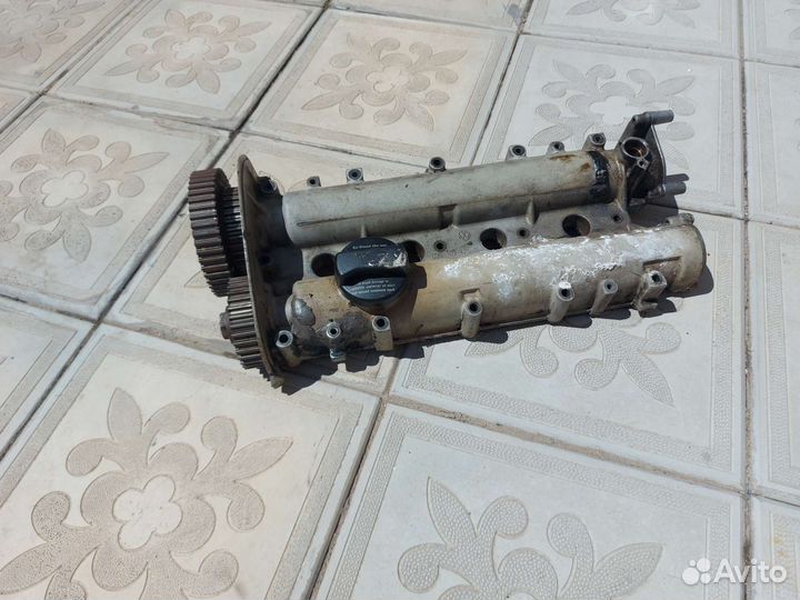 Клапанная крышка Volkswagen Golf 4 1.4