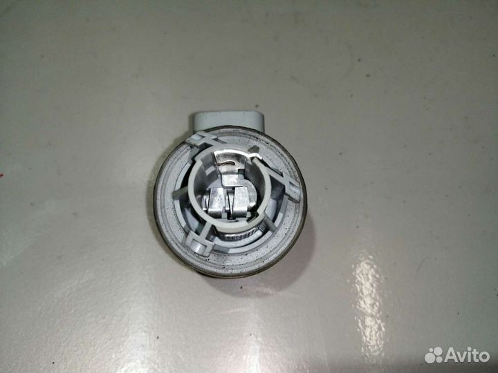 Цоколь фонаря Форд Фокус 1,2 Freelander