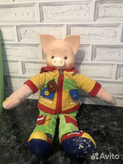 Развивающая игрушка «Учимся одеваться»