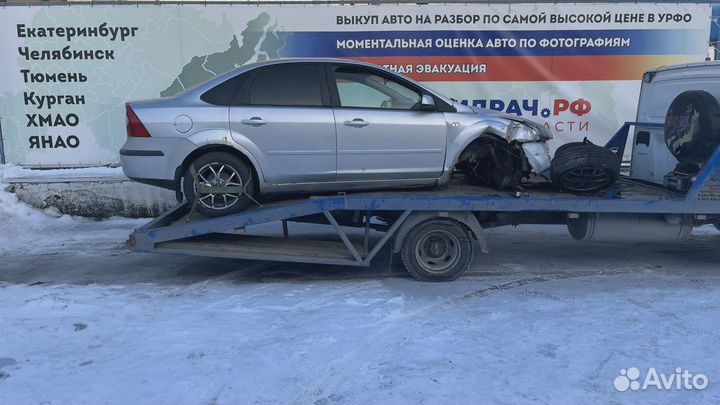 Стекло заднее Ford Focus 2 1362994