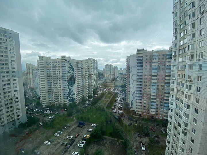 3-к. квартира, 72 м², 16/25 эт.