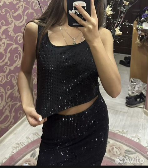 Костюм в стращах вечерний