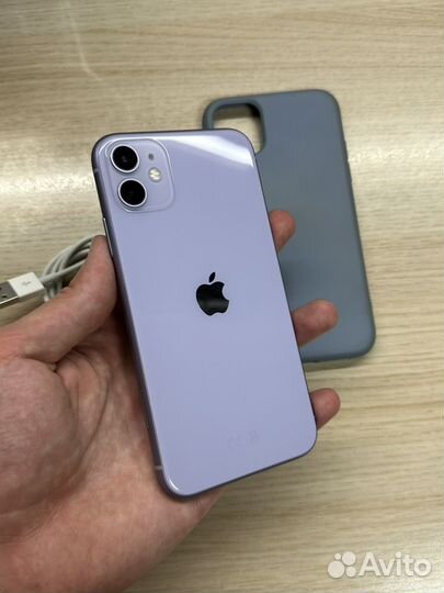 iPhone 11, 64 ГБ