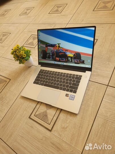 Новый Ryzen 5-5500. Металл. IPS/8GB/256SSD/15,6