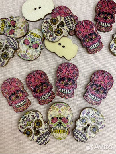 Пуговицы «череп»