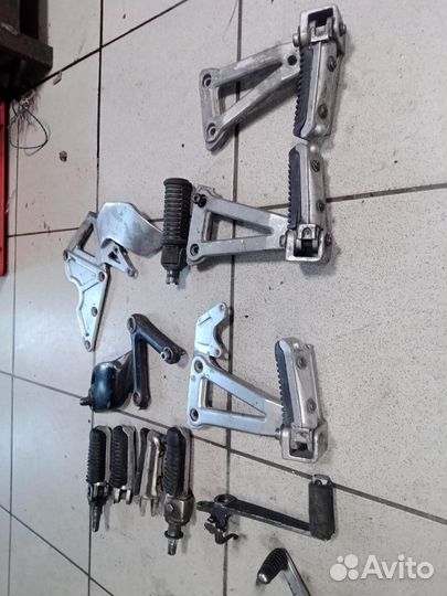 Подножки и лапки Suzuki GSF 400 Bandit