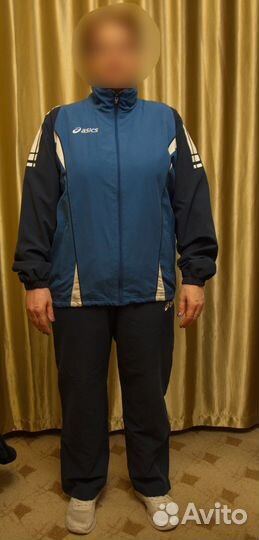 Спортивный костюм asics