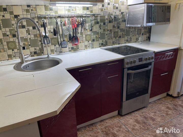 Кухонный гарнитур угловой бу