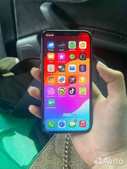 iPhone 11 Pro, 64 ГБ