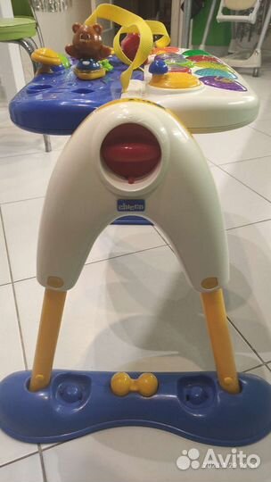 Развивающий столик chicco
