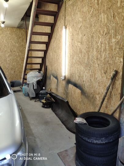 Гараж, > 30 м²