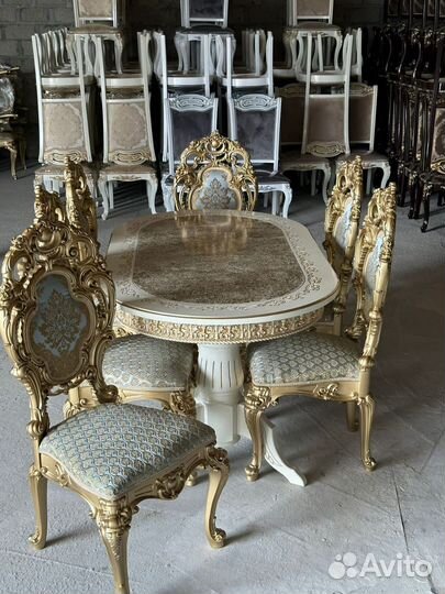 Столы и стулья