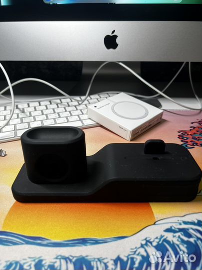 Док станция для беспроводной зарядки