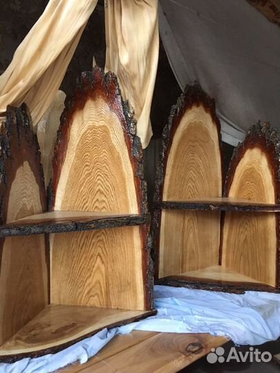 Стол и стулья