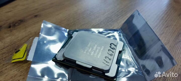 Процессор Intel Core i7-7800 серии X