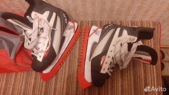 Коньки хоккейные 39 размер новые