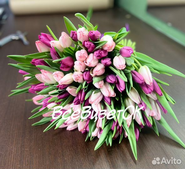 Тюльпаны купить в Москве