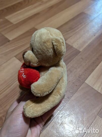 Маленькая игрушка